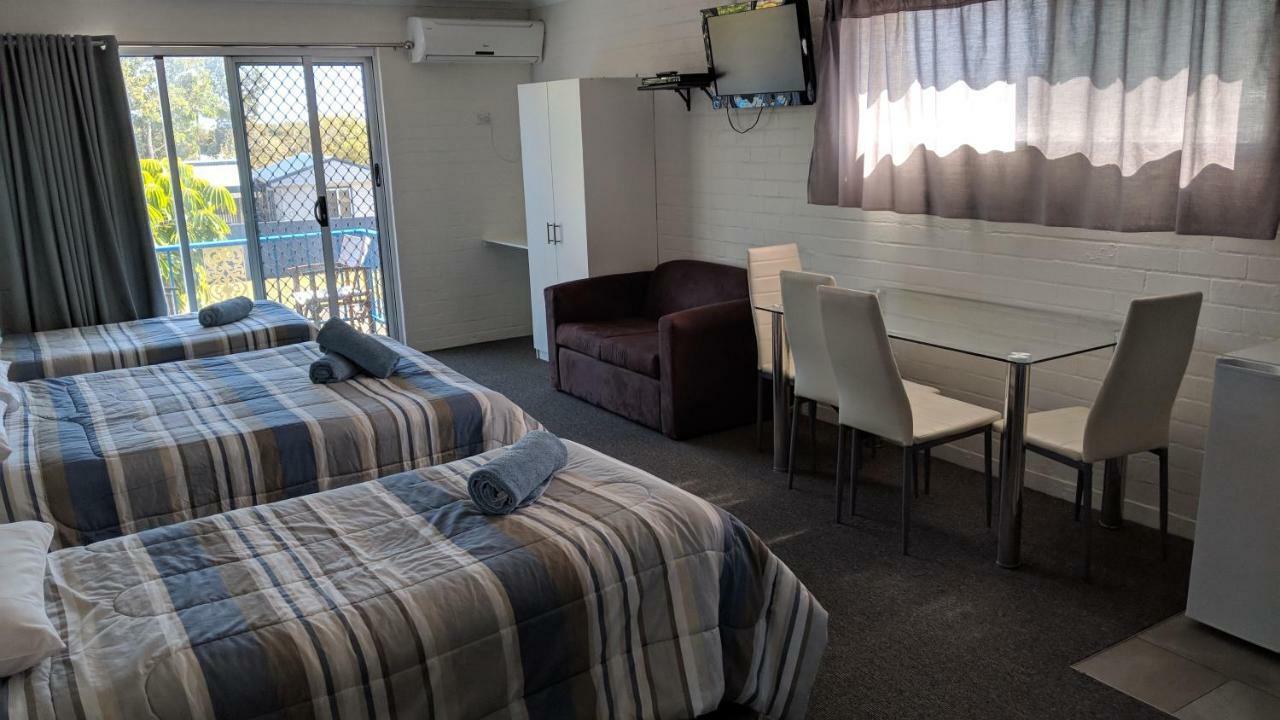 Harrington Village Motel Manning Point Exterior foto